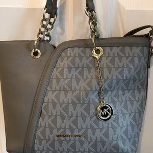 Michael Kors Signature Tote Grey & Light Grey